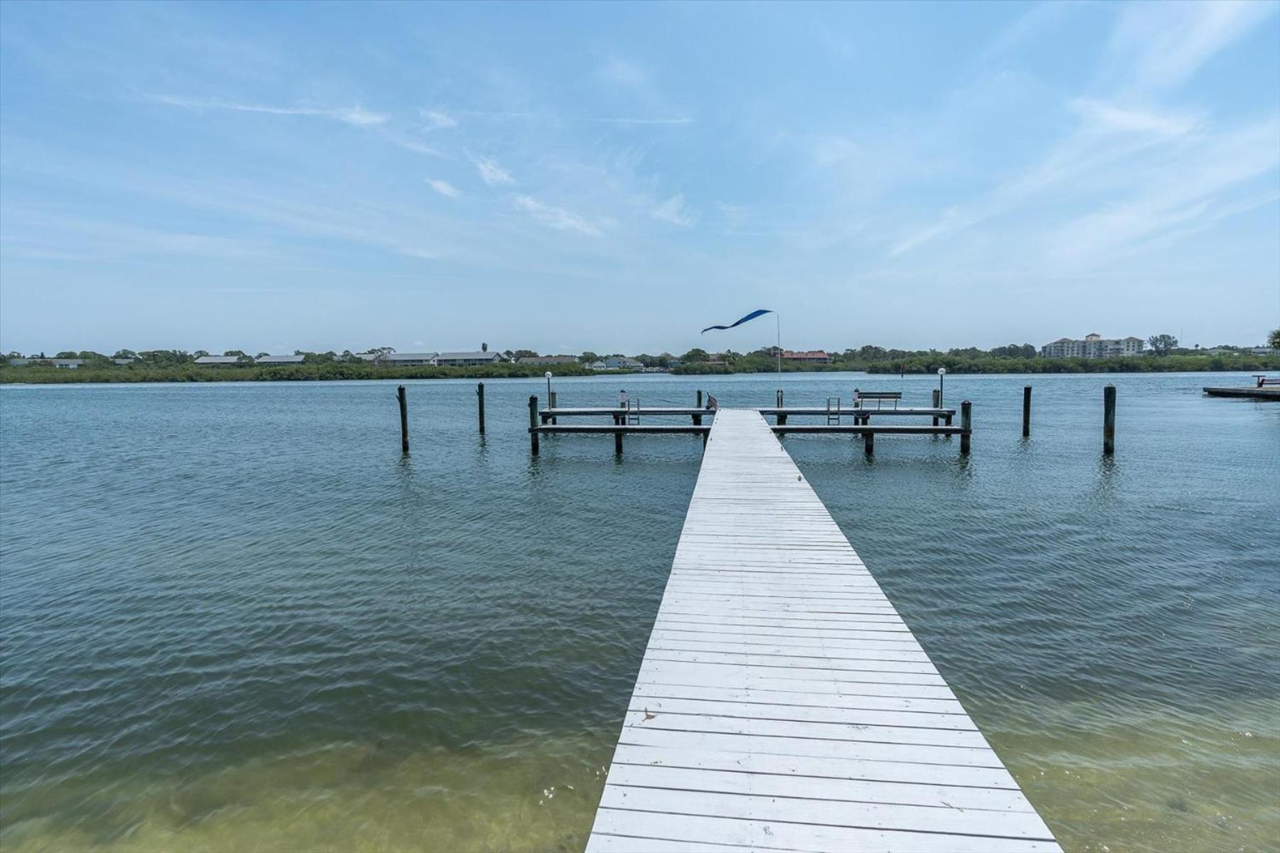 Indian Shores Waterway View, Walk To Beach, Pool Hot Tub, Dock Клеруотер-Бич Экстерьер фото